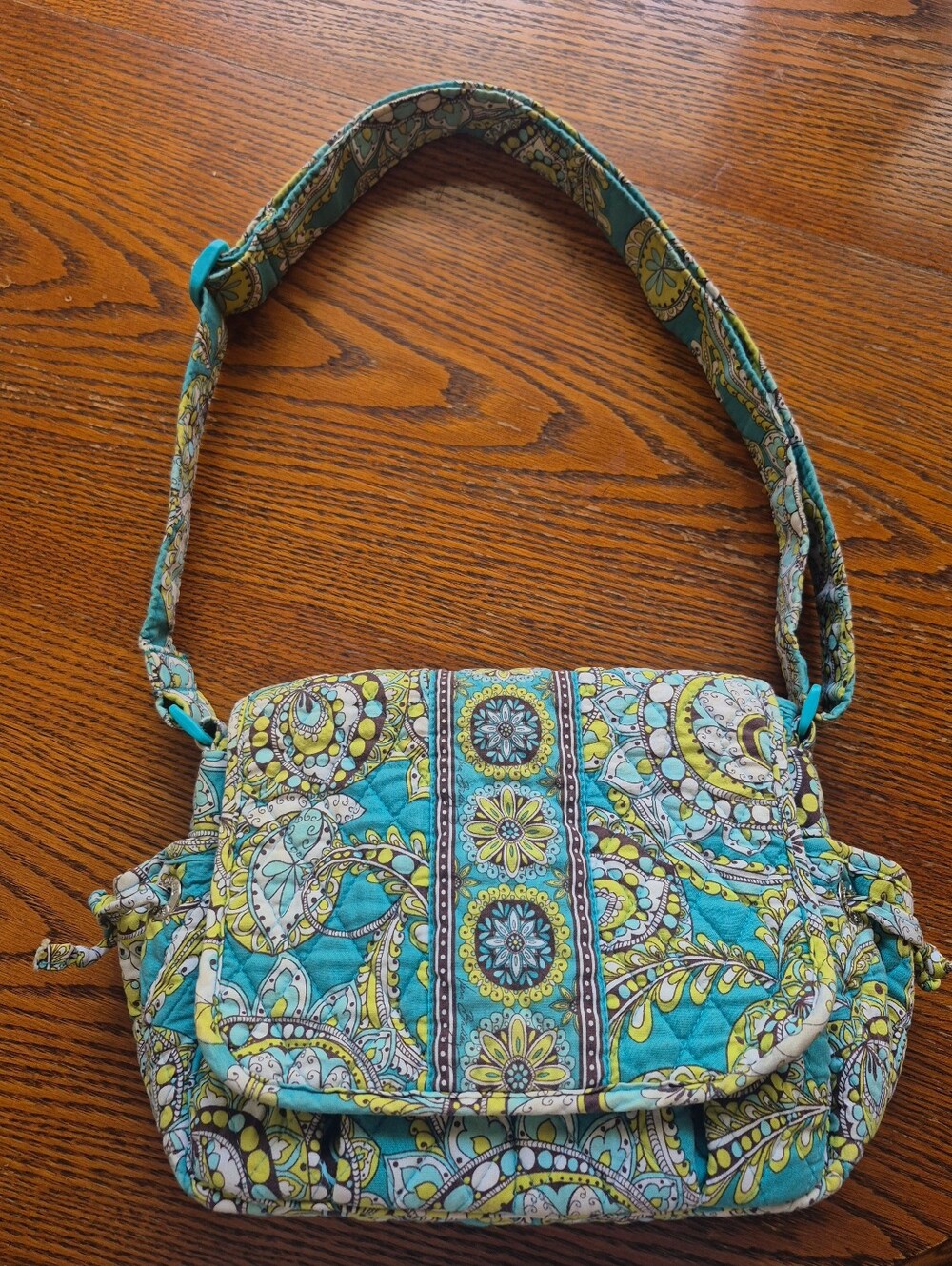 Vera Bradley Peacock Blue Paisley Lindsay Crossbody Cargo Bag